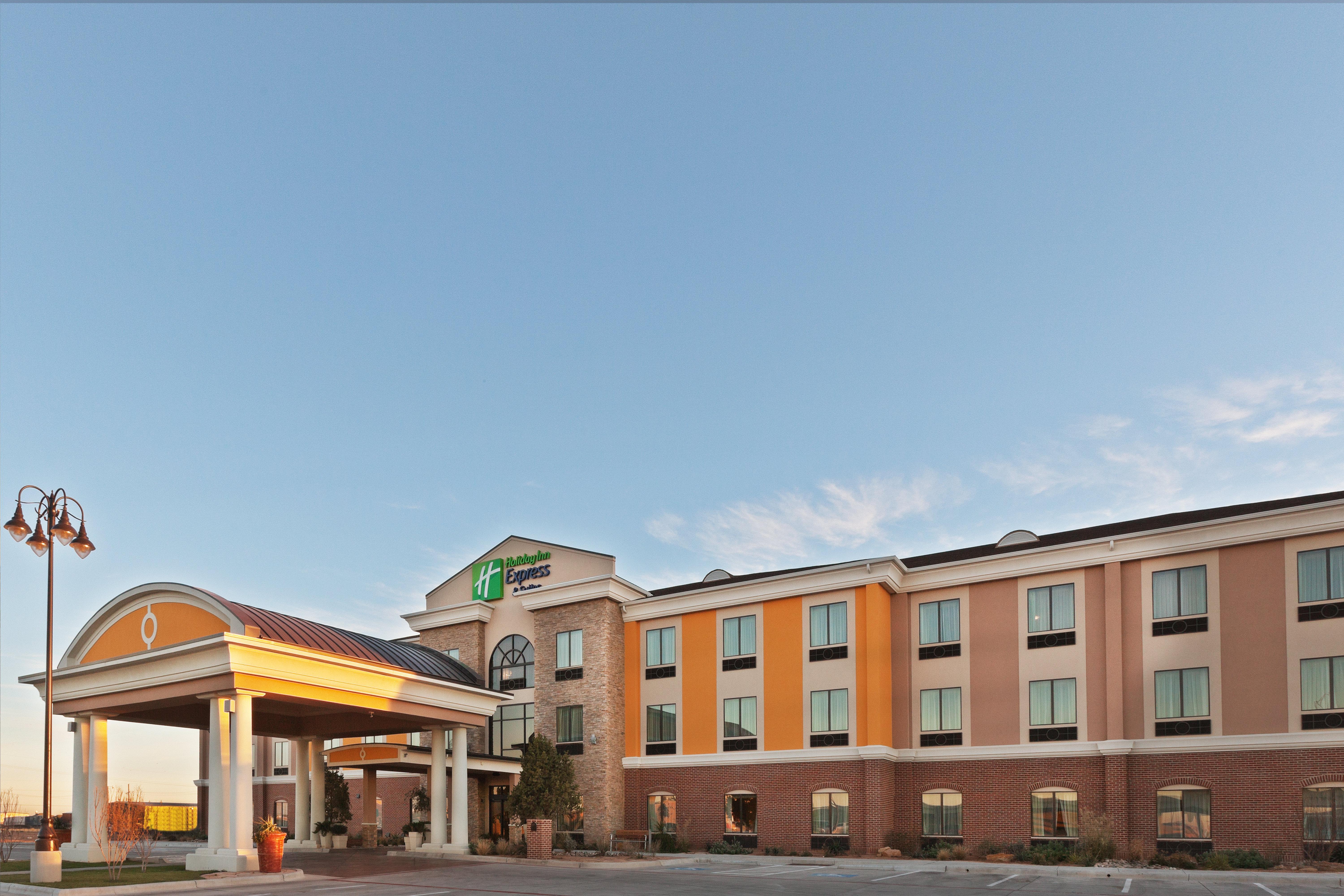 Holiday Inn Express & Suites Lubbock Southwest - Wolfforth By Ihg Exterior photo